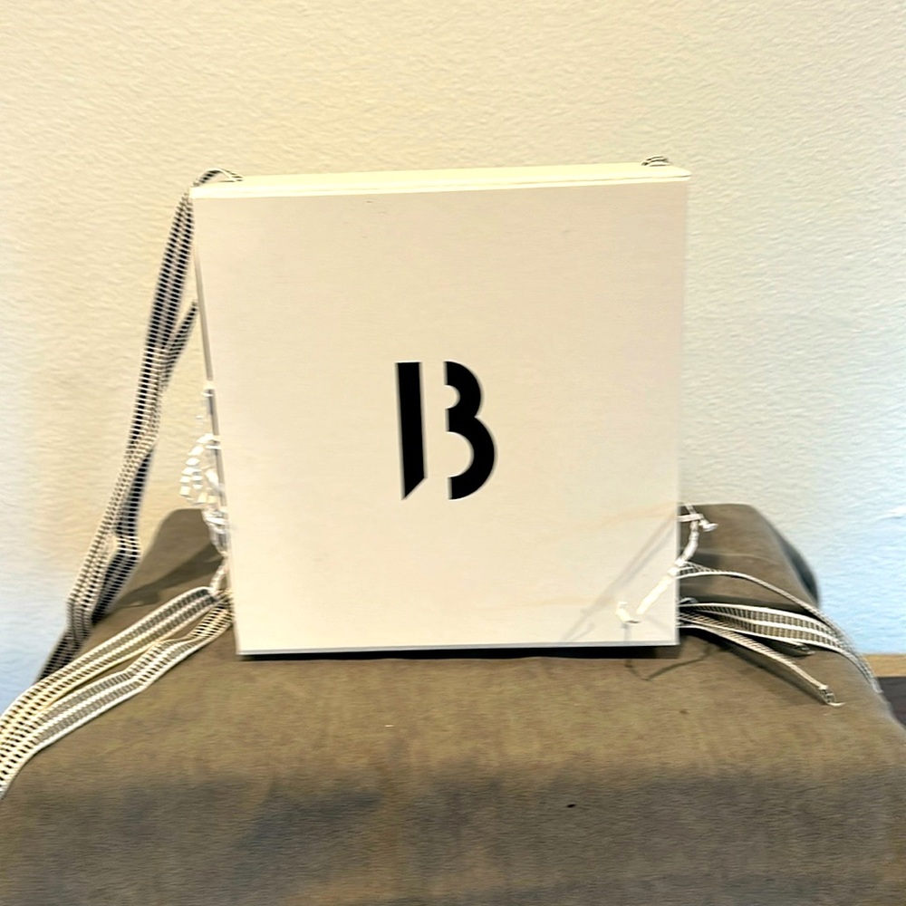 Byriedo gift box  ( Empty )
